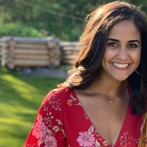 Meet your Posher, Emily